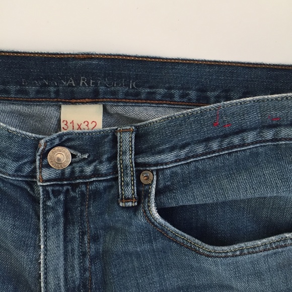 Banana Republic Straight Leg Jean 31x32 - Picture 3 of 4